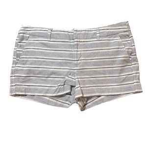 GAP Khakis By Gap 3” Short Pinstriped Womens 12
